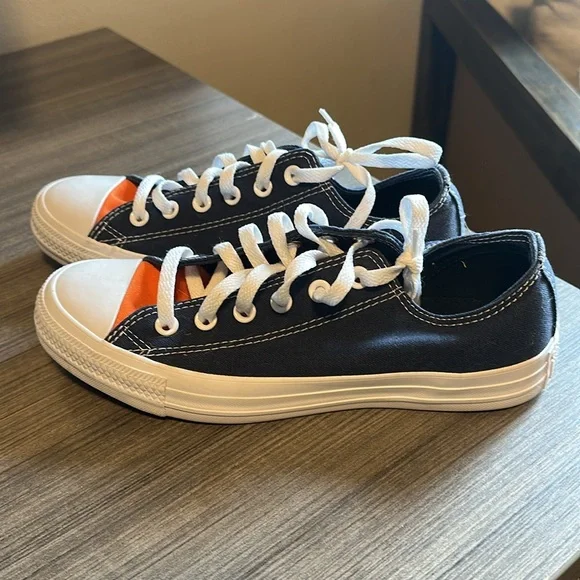 Like New Converse Navy & Orange Sneakers - Picture 4 of 7